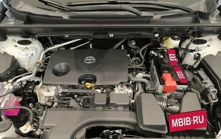 Toyota RAV4, 2025 год, 4 650 000 рублей, 13 фотография