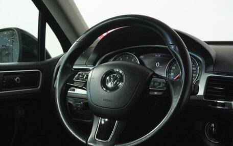 Volkswagen Touareg III, 2012 год, 1 658 000 рублей, 16 фотография