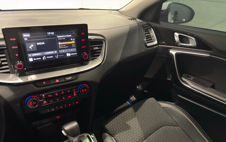 KIA cee'd III, 2021 год, 2 220 000 рублей, 16 фотография