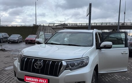 Toyota Land Cruiser Prado 150 рестайлинг 2, 2019 год, 5 699 000 рублей, 7 фотография