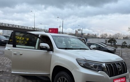 Toyota Land Cruiser Prado 150 рестайлинг 2, 2019 год, 5 699 000 рублей, 6 фотография