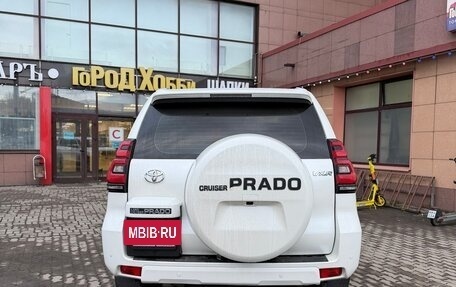Toyota Land Cruiser Prado 150 рестайлинг 2, 2019 год, 5 699 000 рублей, 11 фотография