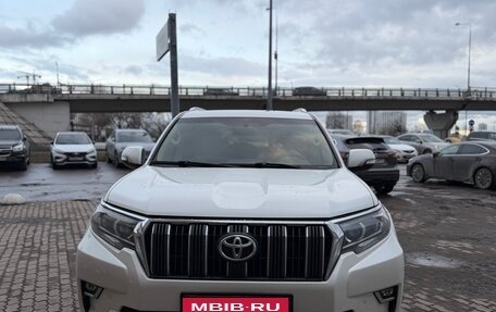 Toyota Land Cruiser Prado 150 рестайлинг 2, 2019 год, 5 699 000 рублей, 4 фотография