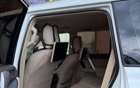 Toyota Land Cruiser Prado 150 рестайлинг 2, 2019 год, 5 699 000 рублей, 15 фотография