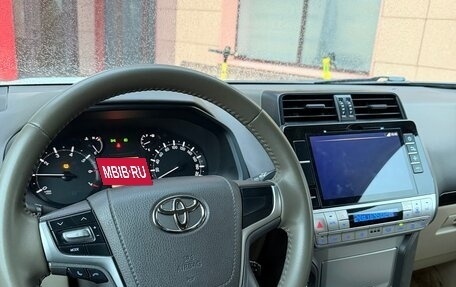 Toyota Land Cruiser Prado 150 рестайлинг 2, 2019 год, 5 699 000 рублей, 21 фотография