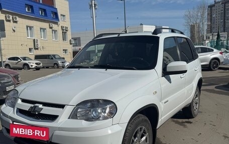 Chevrolet Niva I рестайлинг, 2013 год, 600 000 рублей, 4 фотография