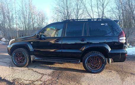 Toyota Land Cruiser Prado 120 рестайлинг, 2005 год, 2 650 000 рублей, 2 фотография