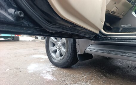 Toyota Land Cruiser Prado 120 рестайлинг, 2005 год, 2 650 000 рублей, 9 фотография