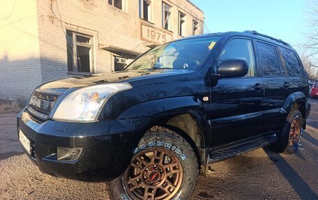 Toyota Land Cruiser Prado 120 рестайлинг, 2005 год, 2 650 000 рублей, 7 фотография