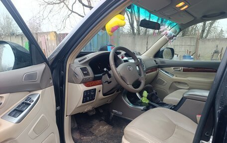 Toyota Land Cruiser Prado 120 рестайлинг, 2005 год, 2 650 000 рублей, 10 фотография