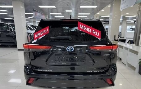 Toyota Highlander, 2025 год, 6 550 000 рублей, 2 фотография