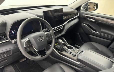 Toyota Highlander, 2026 год, 5 990 000 рублей, 11 фотография