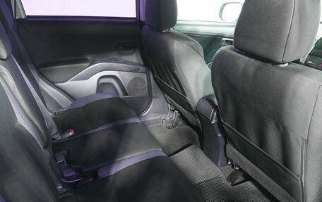 Mitsubishi Outlander III рестайлинг 3, 2010 год, 943 000 рублей, 11 фотография