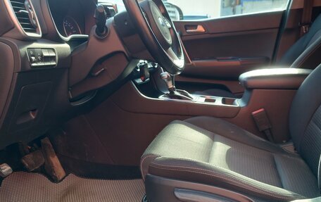 KIA Sportage IV рестайлинг, 2019 год, 2 235 000 рублей, 10 фотография