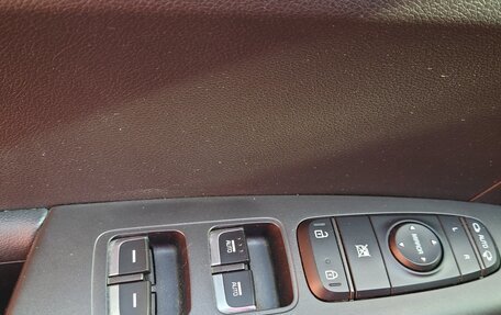 KIA Sportage IV рестайлинг, 2019 год, 2 235 000 рублей, 12 фотография