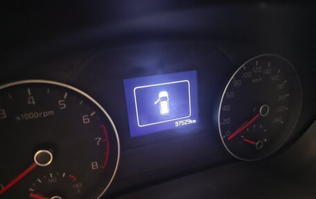 KIA Sportage IV рестайлинг, 2017 год, 2 000 000 рублей, 5 фотография