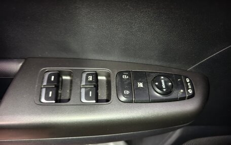 KIA Sportage IV рестайлинг, 2017 год, 2 000 000 рублей, 10 фотография