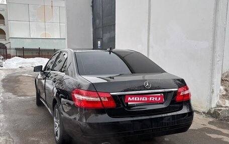 Mercedes-Benz E-Класс, 2012 год, 1 220 000 рублей, 11 фотография