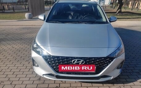 Hyundai Solaris II рестайлинг, 2020 год, 1 250 000 рублей, 2 фотография