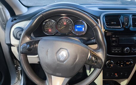 Renault Logan II, 2015 год, 650 000 рублей, 19 фотография