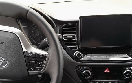 Hyundai Solaris II рестайлинг, 2022 год, 1 750 000 рублей, 7 фотография