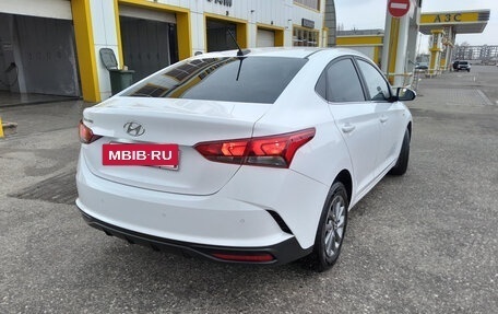 Hyundai Solaris II рестайлинг, 2022 год, 1 750 000 рублей, 3 фотография