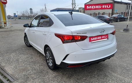 Hyundai Solaris II рестайлинг, 2022 год, 1 750 000 рублей, 4 фотография