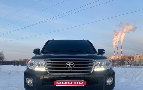 Toyota Land Cruiser 200, 2012 год, 4 050 000 рублей, 2 фотография