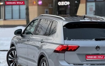 Volkswagen Tiguan II, 2021 год, 4 320 000 рублей, 1 фотография