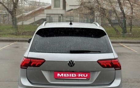Volkswagen Tiguan II, 2021 год, 4 320 000 рублей, 5 фотография