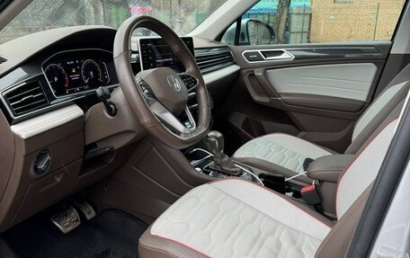 Volkswagen Tiguan II, 2021 год, 4 320 000 рублей, 24 фотография