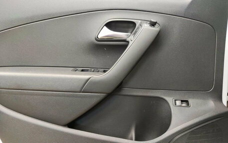 Volkswagen Polo VI (EU Market), 2018 год, 1 136 720 рублей, 6 фотография