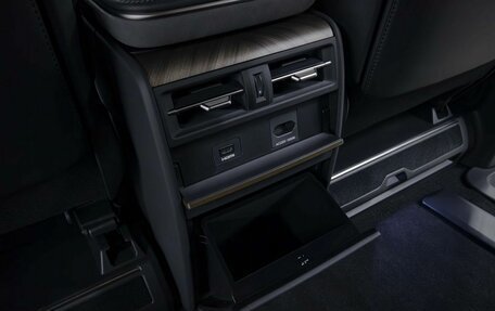 Lexus LM, 2025 год, 15 490 000 рублей, 26 фотография