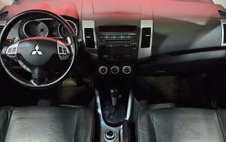 Mitsubishi Outlander III рестайлинг 3, 2008 год, 849 000 рублей, 9 фотография