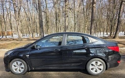 Hyundai Solaris II рестайлинг, 2015 год, 1 250 000 рублей, 1 фотография