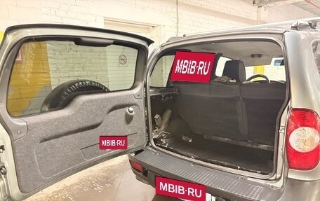 Chevrolet Niva I рестайлинг, 2017 год, 780 000 рублей, 8 фотография