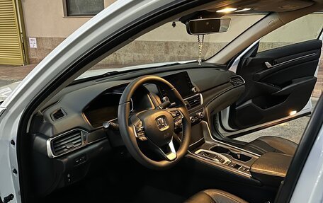 Honda Accord IX рестайлинг, 2019 год, 2 500 000 рублей, 8 фотография