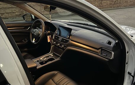 Honda Accord IX рестайлинг, 2019 год, 2 500 000 рублей, 7 фотография