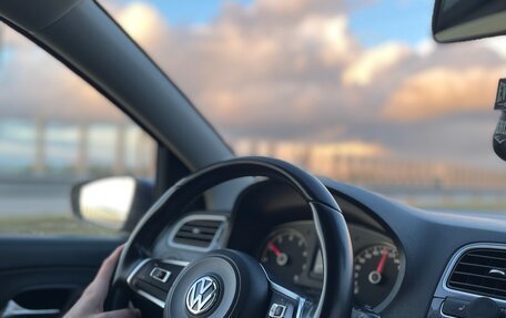 Volkswagen Polo VI (EU Market), 2018 год, 1 050 000 рублей, 11 фотография