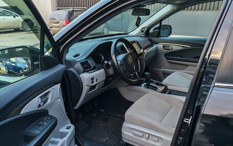 Honda Pilot III рестайлинг, 2017 год, 2 800 000 рублей, 8 фотография