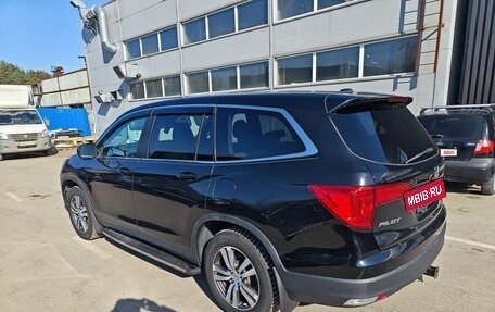 Honda Pilot III рестайлинг, 2017 год, 2 800 000 рублей, 16 фотография