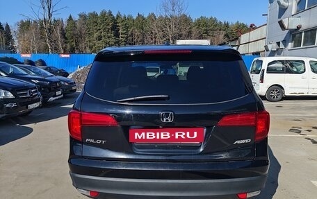 Honda Pilot III рестайлинг, 2017 год, 2 800 000 рублей, 15 фотография