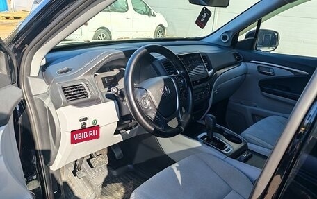 Honda Pilot III рестайлинг, 2017 год, 2 800 000 рублей, 17 фотография