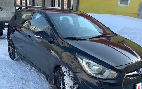 Hyundai Solaris II рестайлинг, 2011 год, 570 000 рублей, 5 фотография