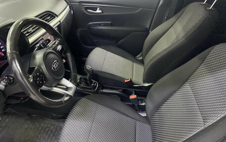 KIA Rio IV, 2017 год, 1 181 410 рублей, 9 фотография