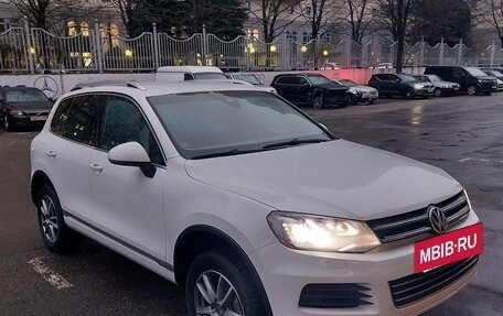 Volkswagen Touareg III, 2012 год, 2 050 000 рублей, 2 фотография