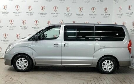 Hyundai H-1 II рестайлинг, 2013 год, 1 849 000 рублей, 5 фотография