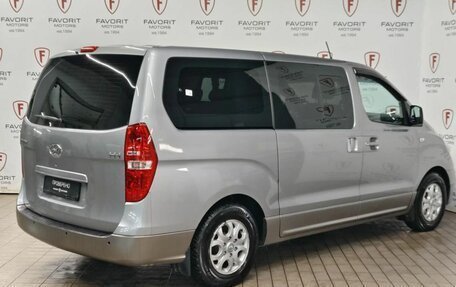 Hyundai H-1 II рестайлинг, 2013 год, 1 849 000 рублей, 6 фотография