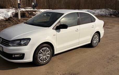 Volkswagen Polo VI (EU Market), 2020 год, 1 680 000 рублей, 2 фотография