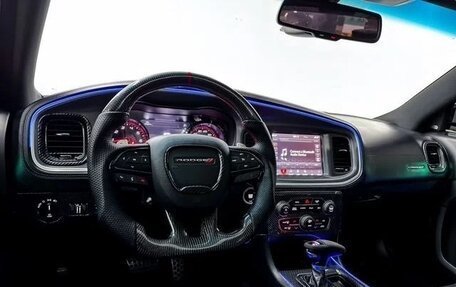 Dodge Charger, 2019 год, 5 200 000 рублей, 6 фотография